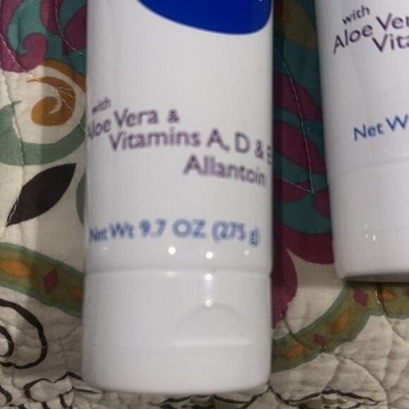 CaRezz Norisc Antibacterial Skin Care Cream With Aloe Vera & Vitamins A D & E Fo - Picture 4 of 6